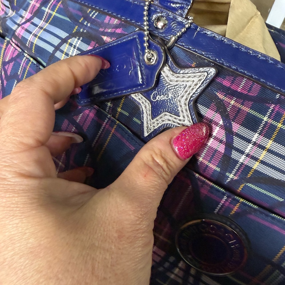 Coach Poppy Tartan Plaid Large Coach diaper bag. EUC - Picture 4 of 7